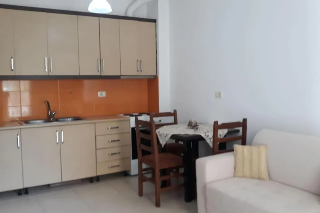 Studio Beach Apartment In Center Sarandë