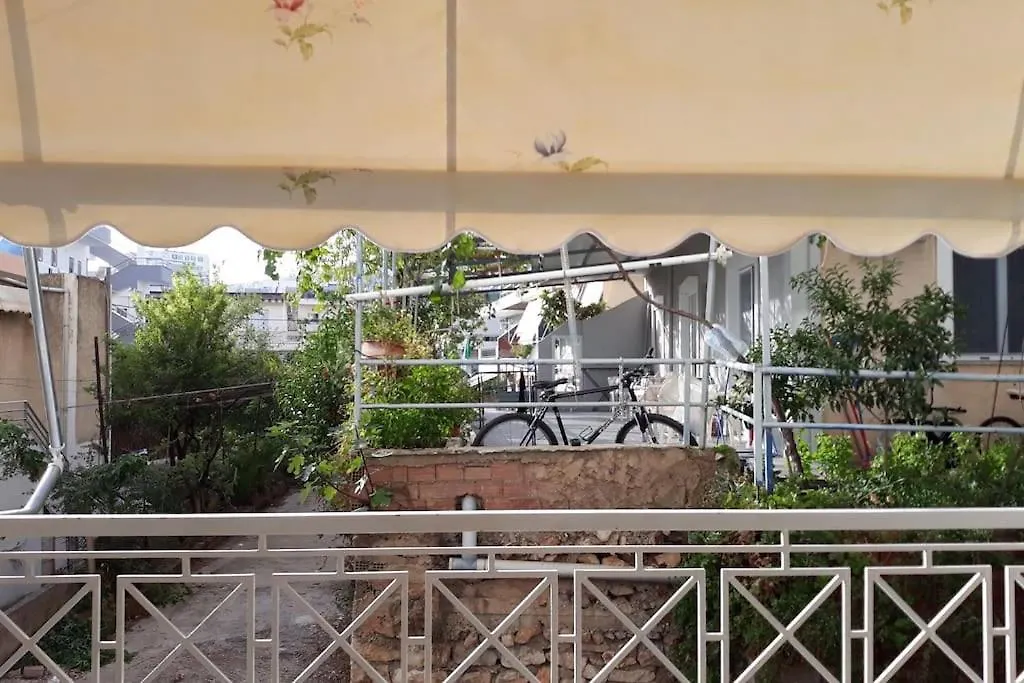 Studio Beach Apartment In Center Sarandë